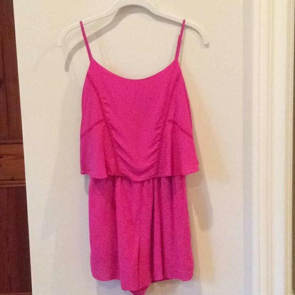 BCBGENERATION ROMPER🌺 - Picture 2 of 3